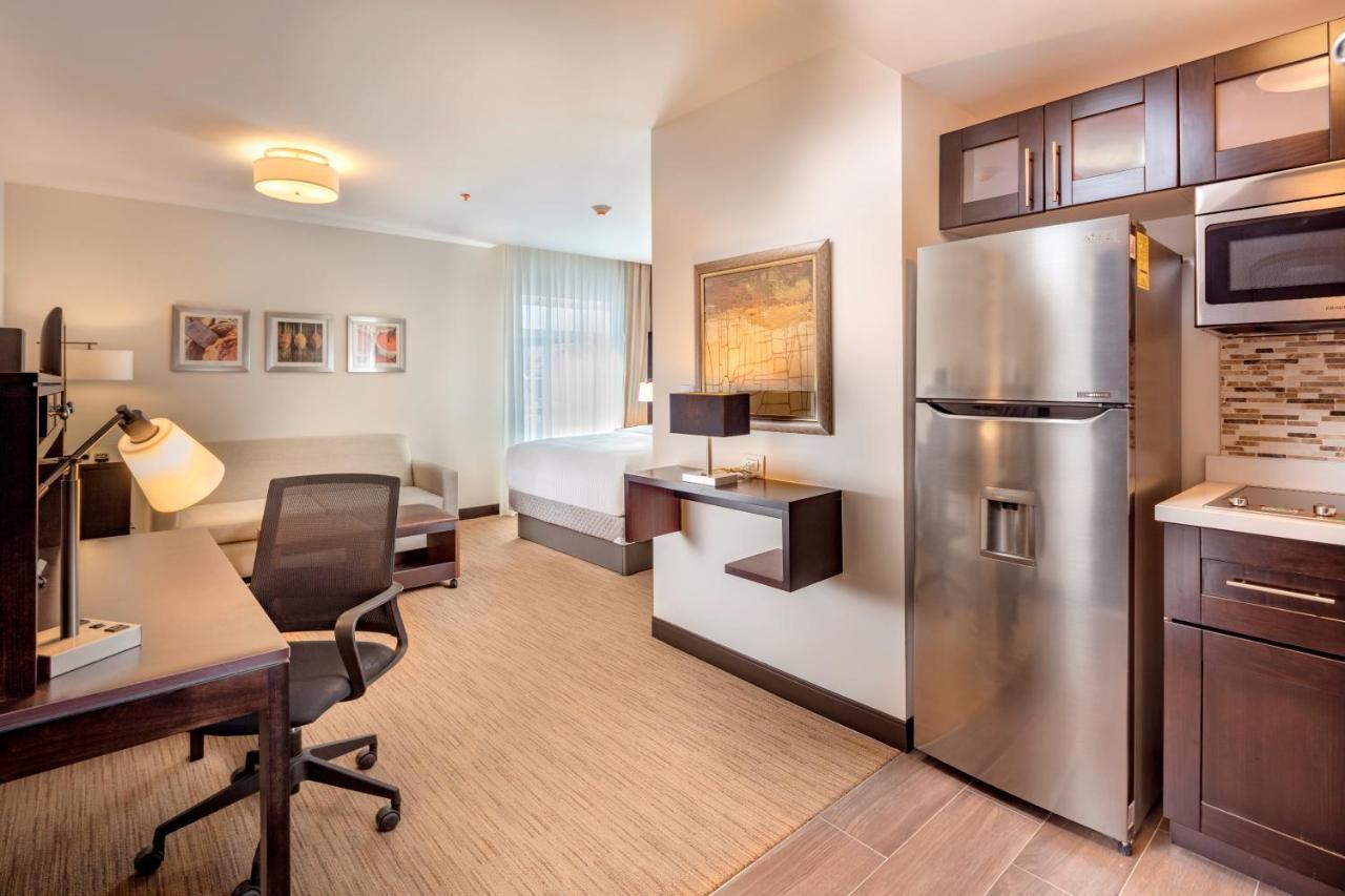 Staybridge Suites - Saltillo By Ihg Экстерьер фото