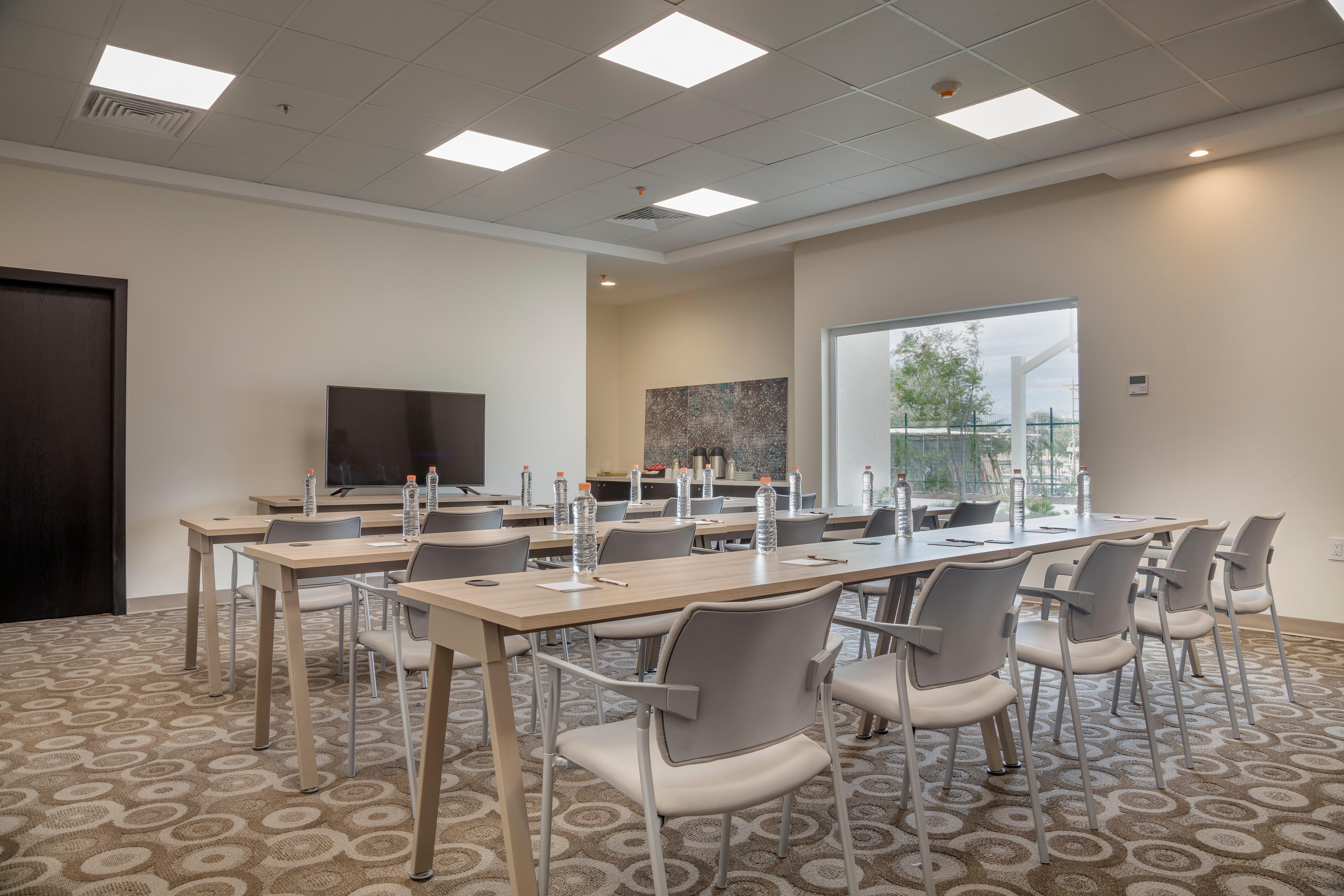 Staybridge Suites - Saltillo By Ihg Экстерьер фото